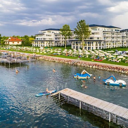 Balalake Resort Szantod Luaran gambar